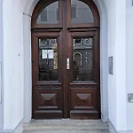 Fffina - Family & Friends - Parking Included Graz