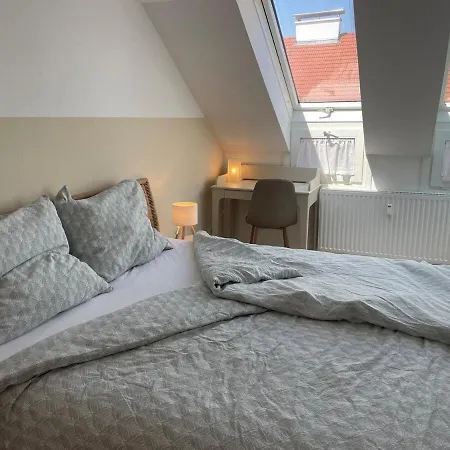 Fffina - Family & Friends - Parking Included アパート *