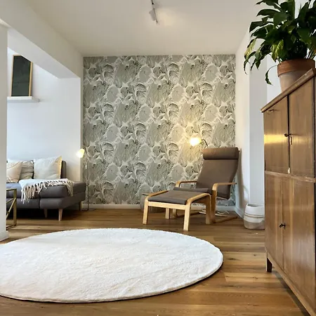 Fffina - Family & Friends - Parking Included 그라츠