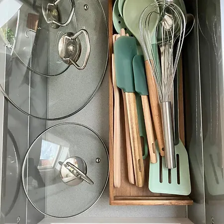 Fffina - Family & Friends - Parking Included